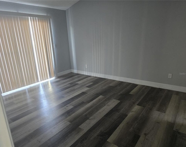 2494 Sweetwater Club Circle - Photo Thumbnail 6