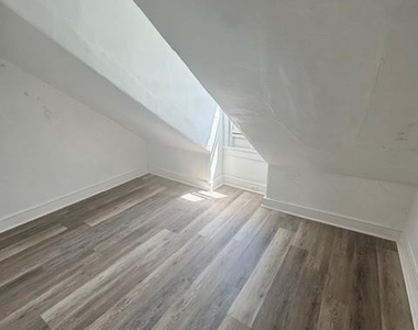 517 E Arch Street - Photo Thumbnail 3