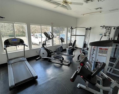 4000 Sw 23rd Street - Photo Thumbnail 5