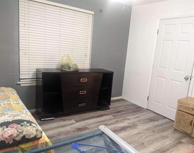 4000 Sw 23rd Street - Photo Thumbnail 14