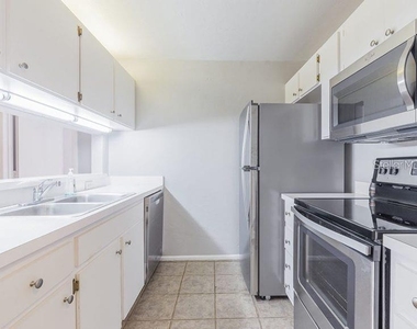 4000 Sw 23rd Street - Photo Thumbnail 1