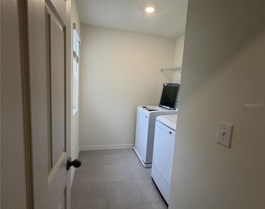 8328 Wilder Pines Avenue - Photo Thumbnail 20