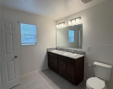 8328 Wilder Pines Avenue - Photo Thumbnail 24
