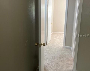 3122 Sw 26th Terrace - Photo Thumbnail 7