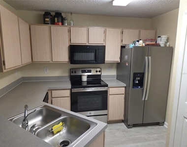 3705 Sw 27th Street - Photo Thumbnail 13