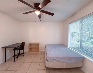 3921 Sw 34th Street - Photo Thumbnail 8