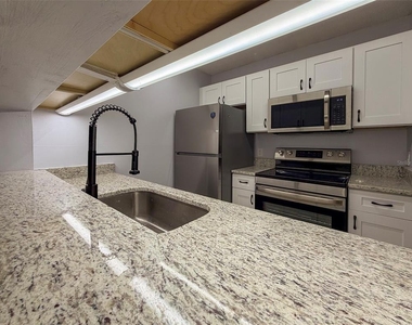 3921 Sw 34th Street - Photo Thumbnail 10