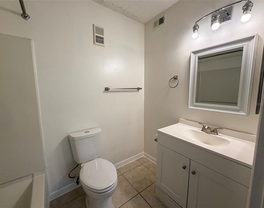 3921 Sw 34th Street - Photo Thumbnail 23