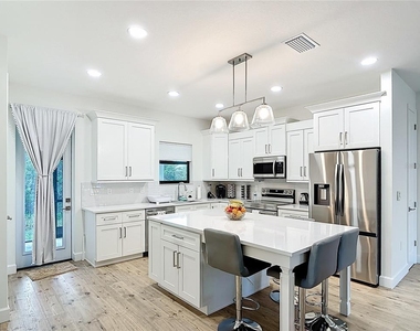 12033 Sarto Lane - Photo Thumbnail 2