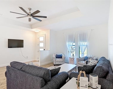 12033 Sarto Lane - Photo Thumbnail 5