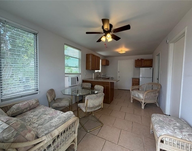 8513 Herbison Avenue - Photo Thumbnail 1