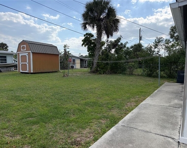 8513 Herbison Avenue - Photo Thumbnail 8