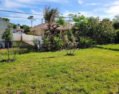 11383 Baggot Avenue - Photo Thumbnail 32
