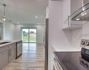 17434 Oro Court - Photo Thumbnail 20