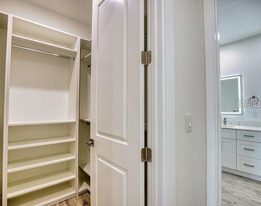 17434 Oro Court - Photo Thumbnail 12