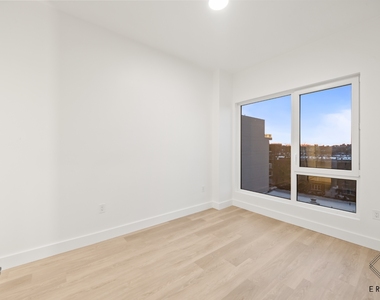 354 E28TH Street  - Photo Thumbnail 12
