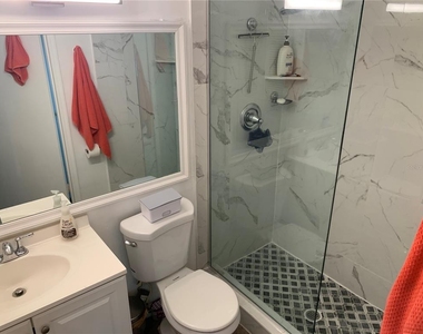 4049 Crockers Lake Boulevard - Photo Thumbnail 6