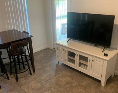 4049 Crockers Lake Boulevard - Photo Thumbnail 15
