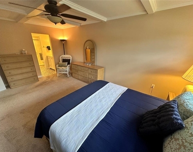 4572 Red Maple Road - Photo Thumbnail 9