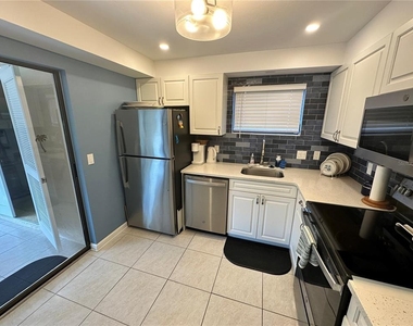 4572 Red Maple Road - Photo Thumbnail 8