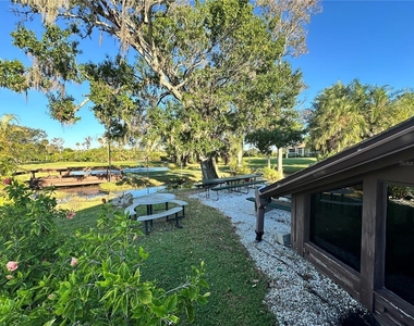 4572 Red Maple Road - Photo Thumbnail 28