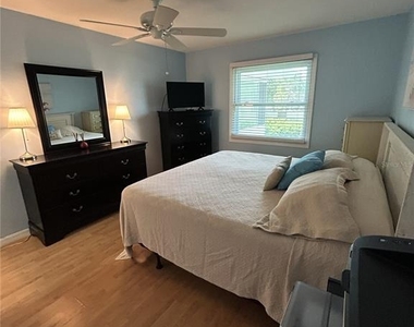 3900 Roxane Boulevard - Photo Thumbnail 3