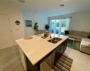 6417 Fairmont Lane - Photo Thumbnail 4