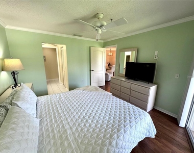 6505 Stone River Road - Photo Thumbnail 5