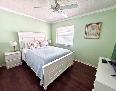 6505 Stone River Road - Photo Thumbnail 7