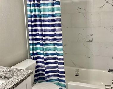 5008 Manatee Avenue W - Photo Thumbnail 12