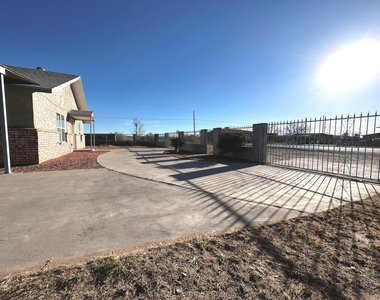 10183 Dijon Place - Photo Thumbnail 2