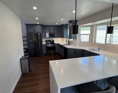 7448 Plaza Taurina Drive - Photo Thumbnail 3