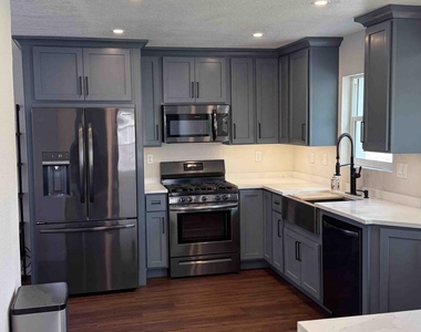 7448 Plaza Taurina Drive - Photo Thumbnail 11