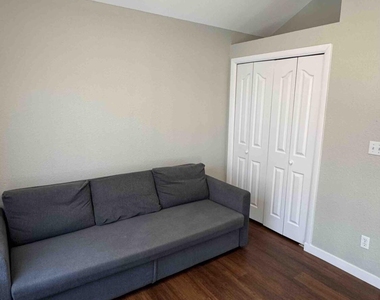 7448 Plaza Taurina Drive - Photo Thumbnail 16