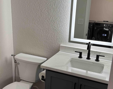 7448 Plaza Taurina Drive - Photo Thumbnail 29