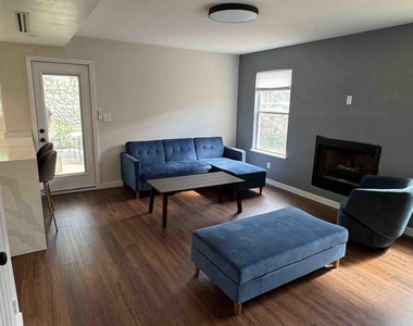 7448 Plaza Taurina Drive - Photo Thumbnail 14