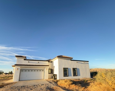 5466 Buffalo Creek Drive - Photo Thumbnail 36