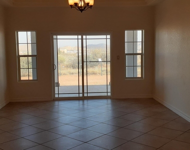 5466 Buffalo Creek Drive - Photo Thumbnail 1