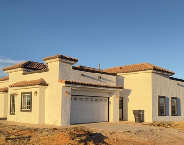 5466 Buffalo Creek Drive - Photo Thumbnail 43