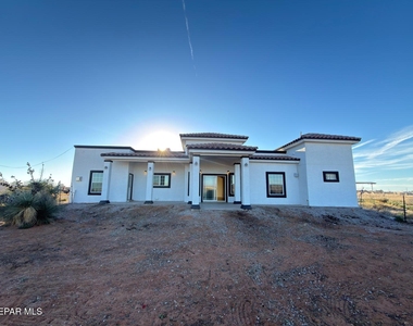 5466 Buffalo Creek Drive - Photo Thumbnail 45
