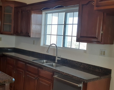 5466 Buffalo Creek Drive - Photo Thumbnail 8