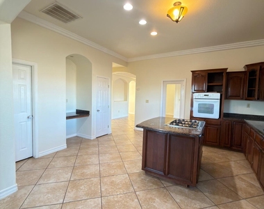5466 Buffalo Creek Drive - Photo Thumbnail 24