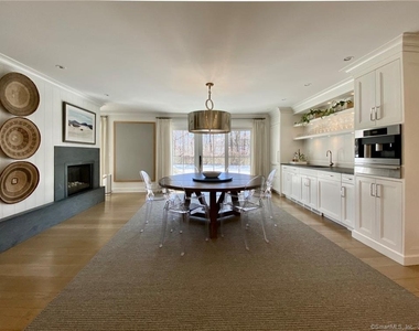 7 Whaling Road - Photo Thumbnail 5