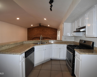 3417 Guthrie Street - Photo Thumbnail 8