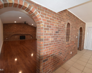 3417 Guthrie Street - Photo Thumbnail 4