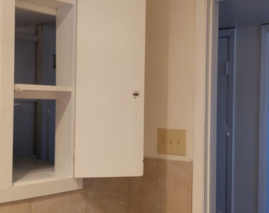 9513 Fairfax Street - Photo Thumbnail 6