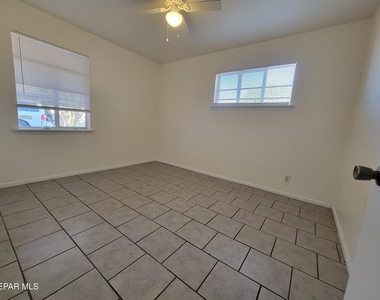9513 Fairfax Street - Photo Thumbnail 10