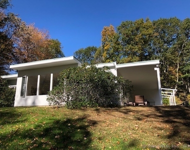 525 Munger Lane - Photo Thumbnail 1
