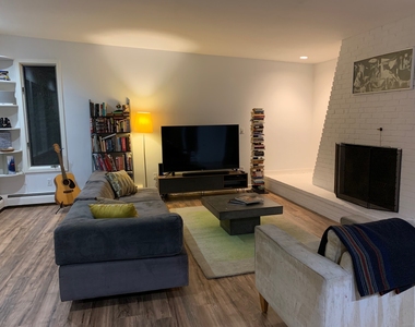 525 Munger Lane - Photo Thumbnail 4