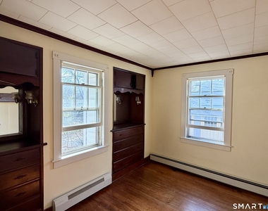 23 Farnham Avenue - Photo Thumbnail 4